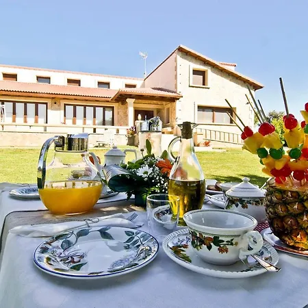 Casa Entre Piedras Y Estrellas Holiday home Gallegos de Sobrinos