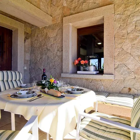 Casa Entre Piedras Y Estrellas * Gallegos de Sobrinos